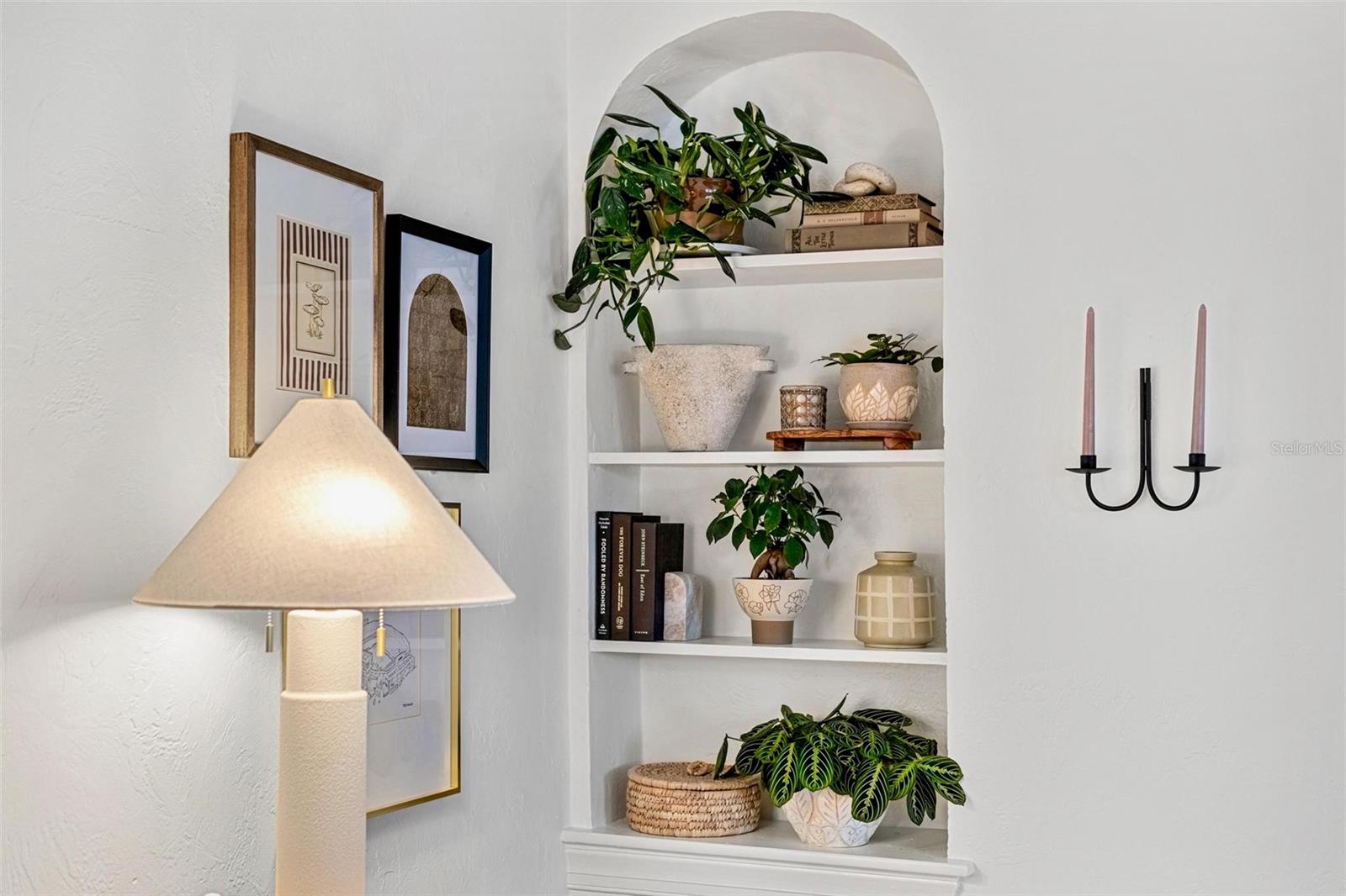 Image 23 of 47 For 2101 Burlington Avenue N