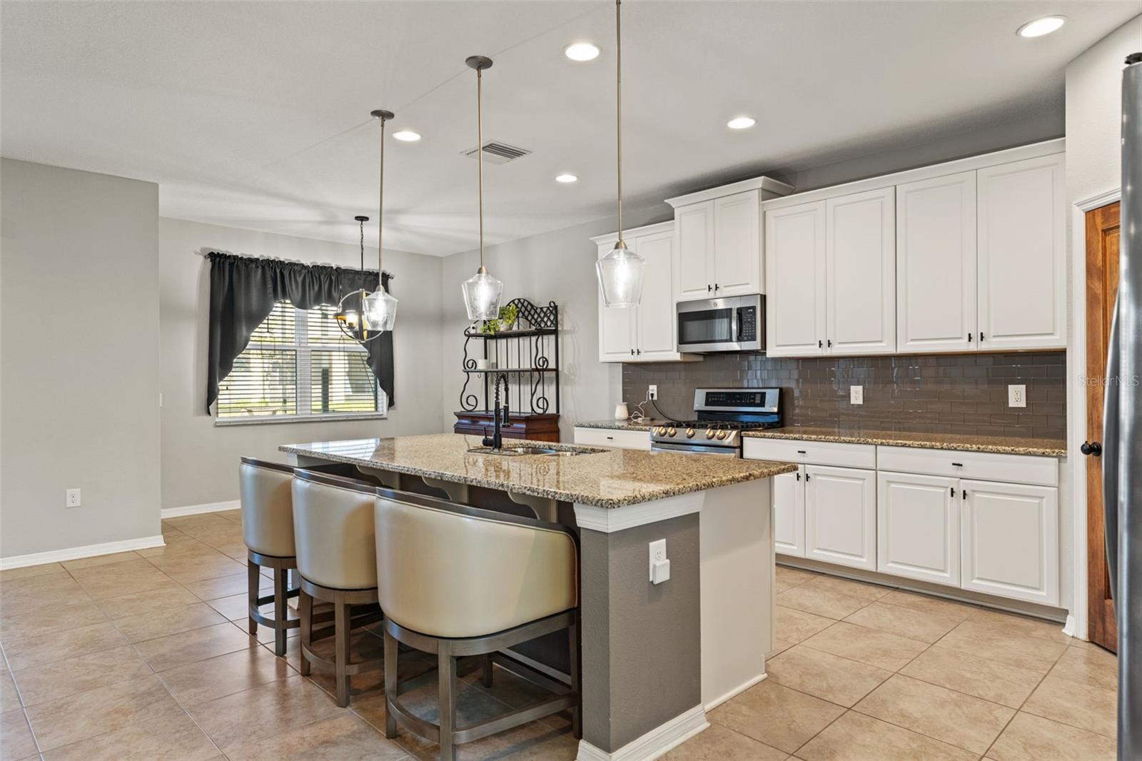 Image 22 of 81 For 7667 Sweeter Tide Trail