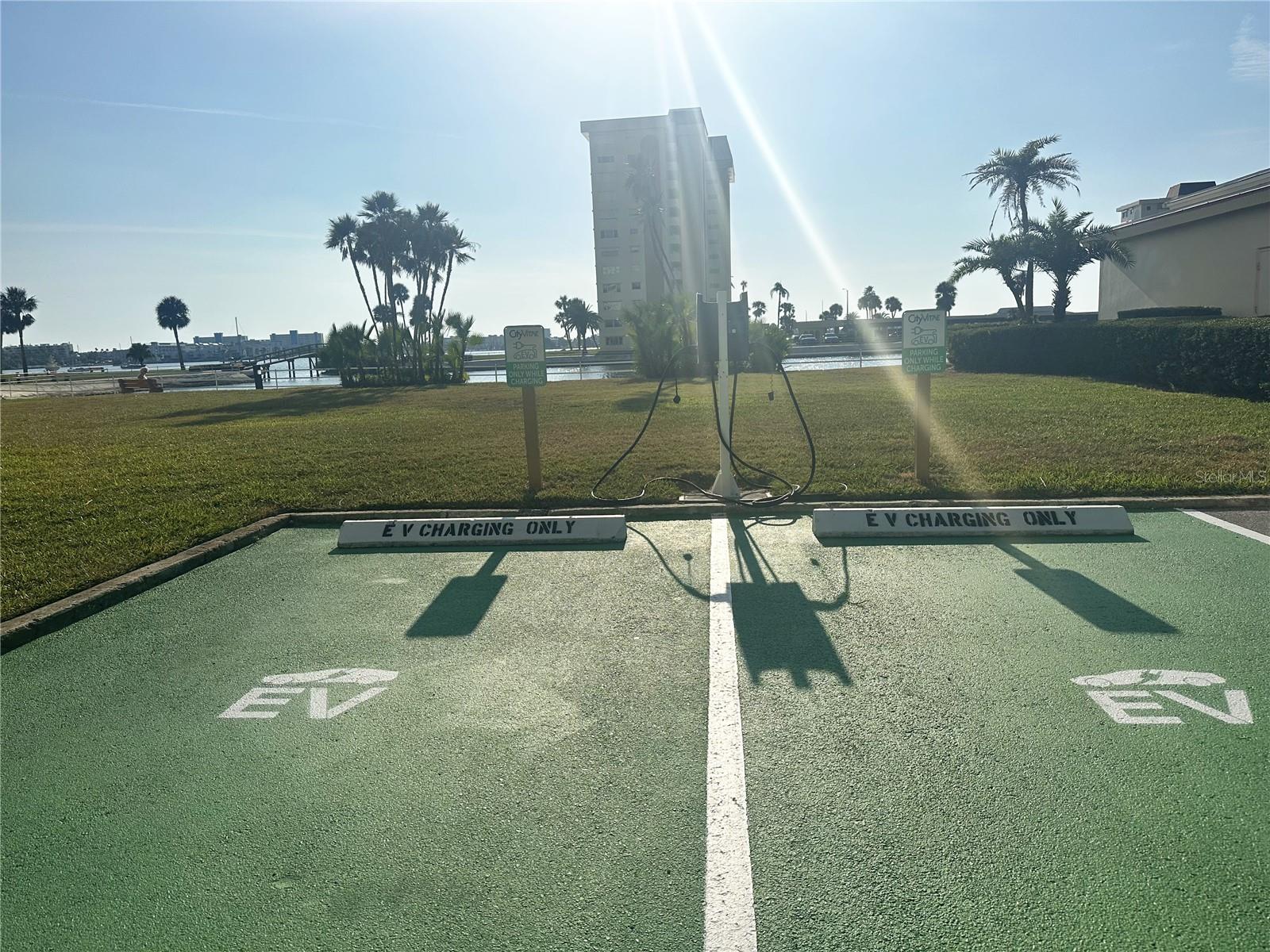 Image 25 of 25 For 4525 Cove Circle 304