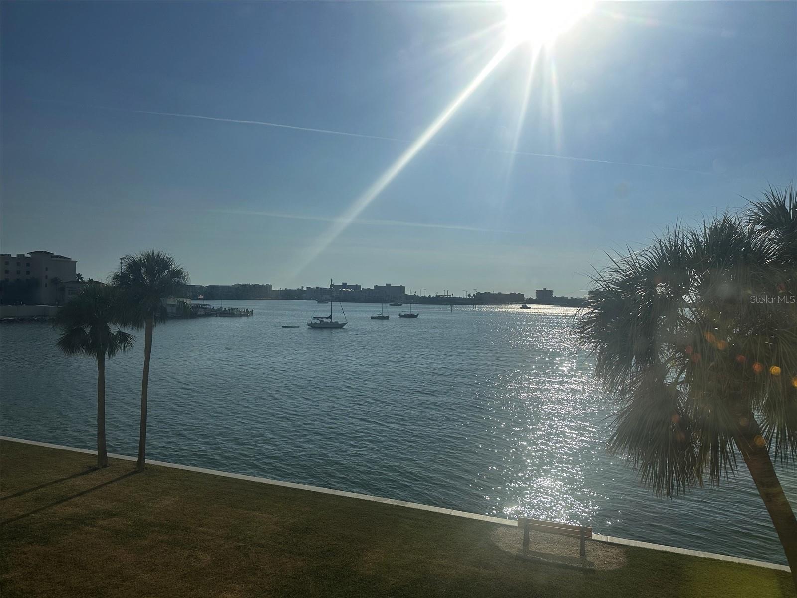 Image 7 of 25 For 4525 Cove Circle 304