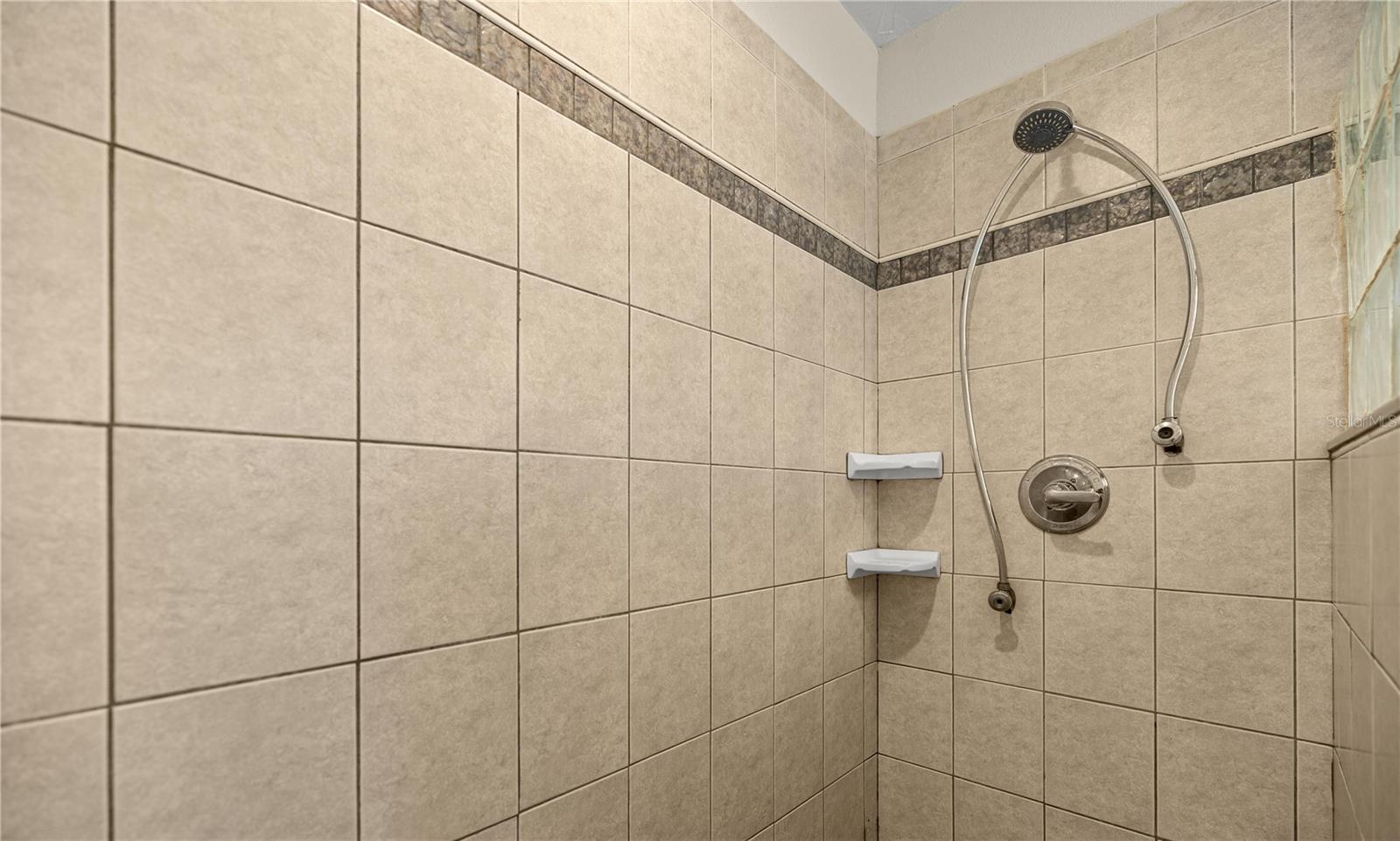 Image 31 of 42 For 1408 42nd Avenue