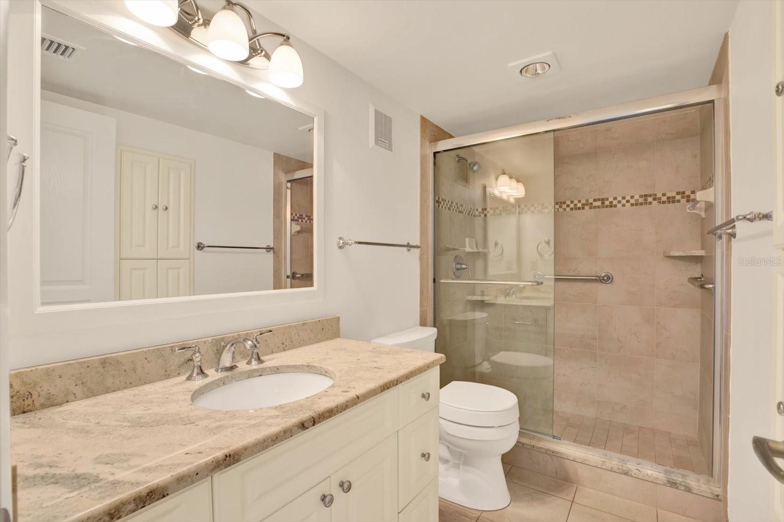 Image 17 of 36 For 6060 Shore Boulevard S 909