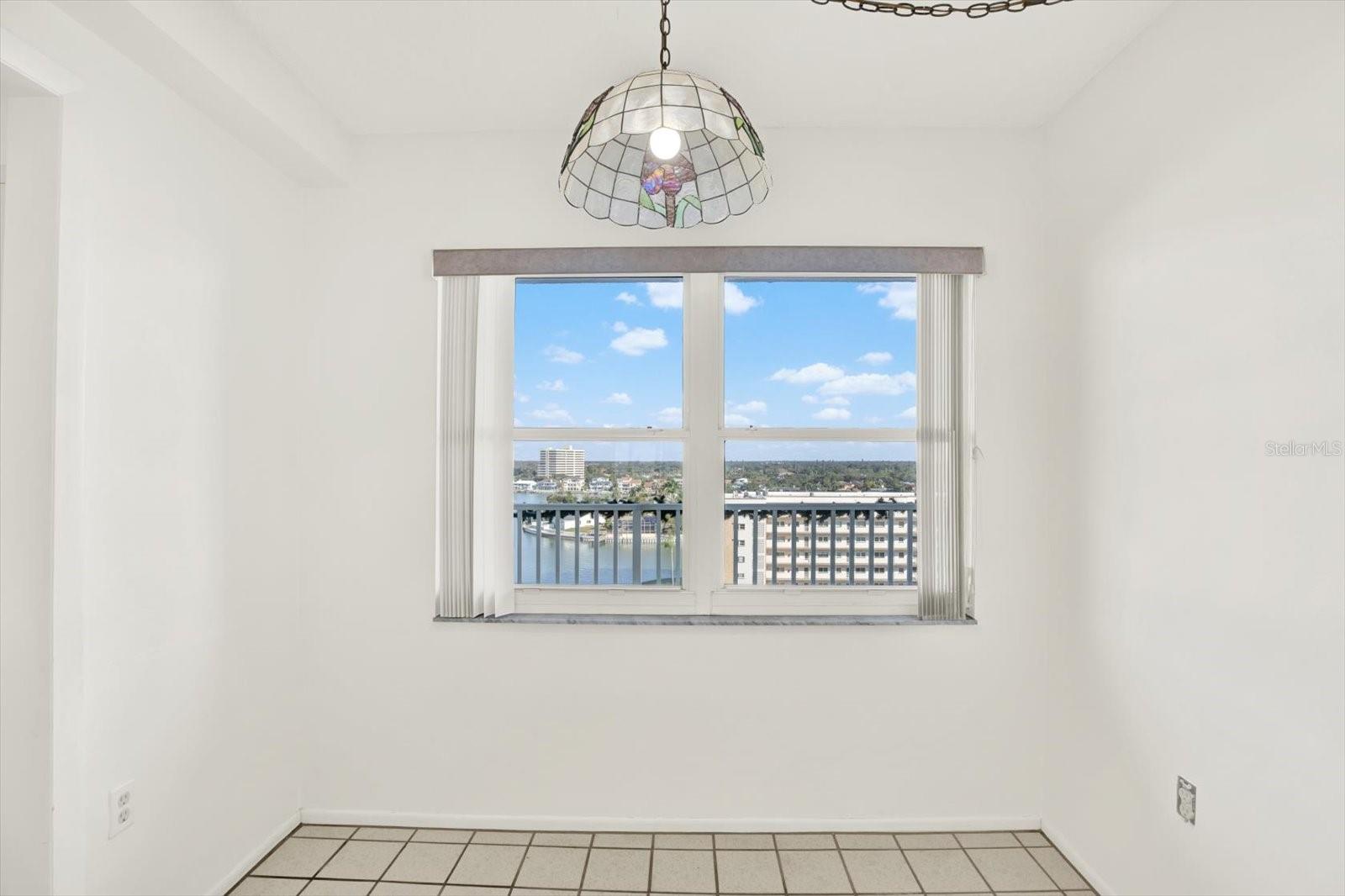 Image 20 of 36 For 6060 Shore Boulevard S 909