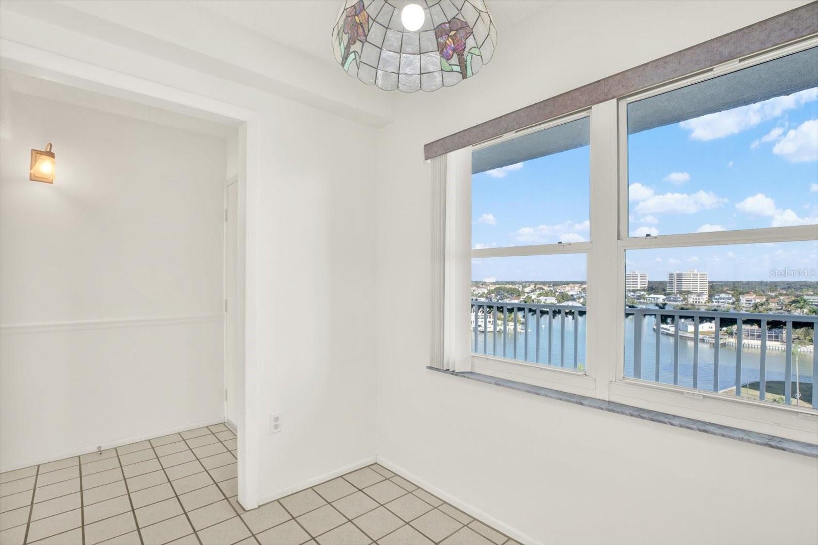 Image 21 of 36 For 6060 Shore Boulevard S 909