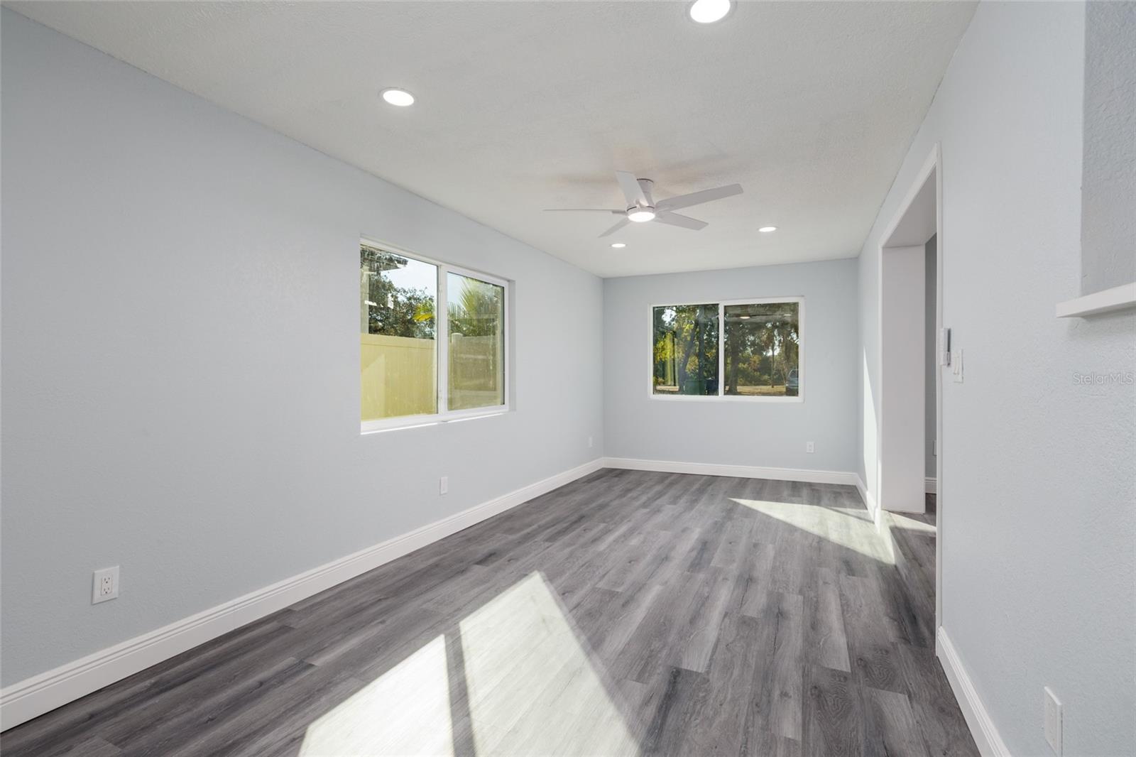 Listing photo id 10 for 1709 Perio Street