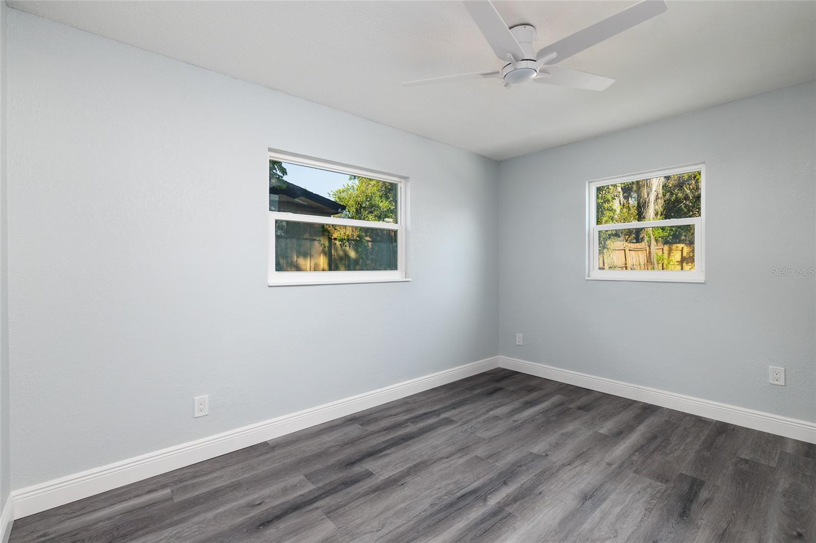 Listing photo id 18 for 1709 Perio Street