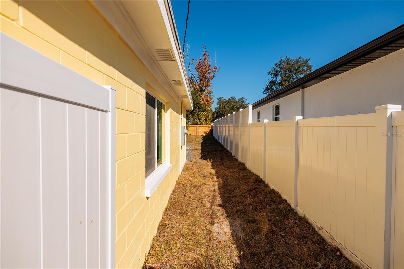 Listing photo id 20 for 1709 Perio Street