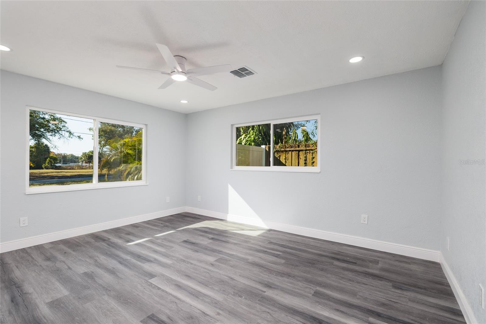 Listing photo id 4 for 1709 Perio Street