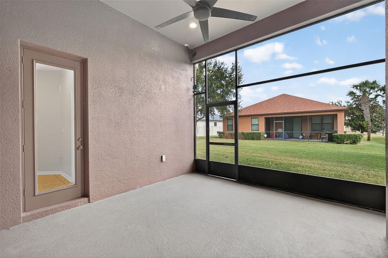 Image 29 of 99 For 8437 White Poplar Drive