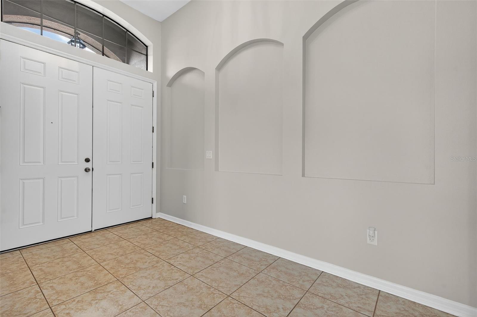 Image 4 of 99 For 8437 White Poplar Drive