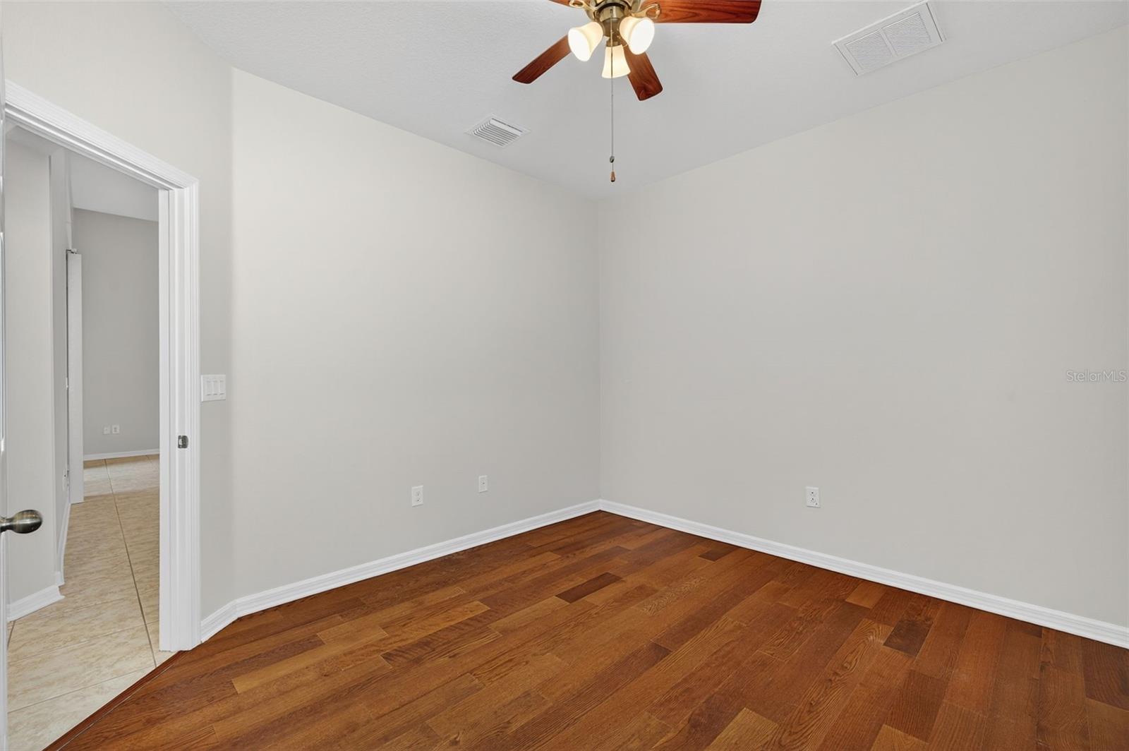 Image 49 of 99 For 8437 White Poplar Drive