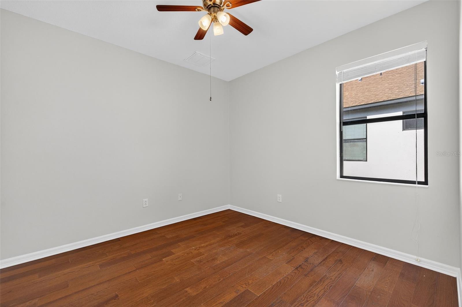 Image 56 of 99 For 8437 White Poplar Drive