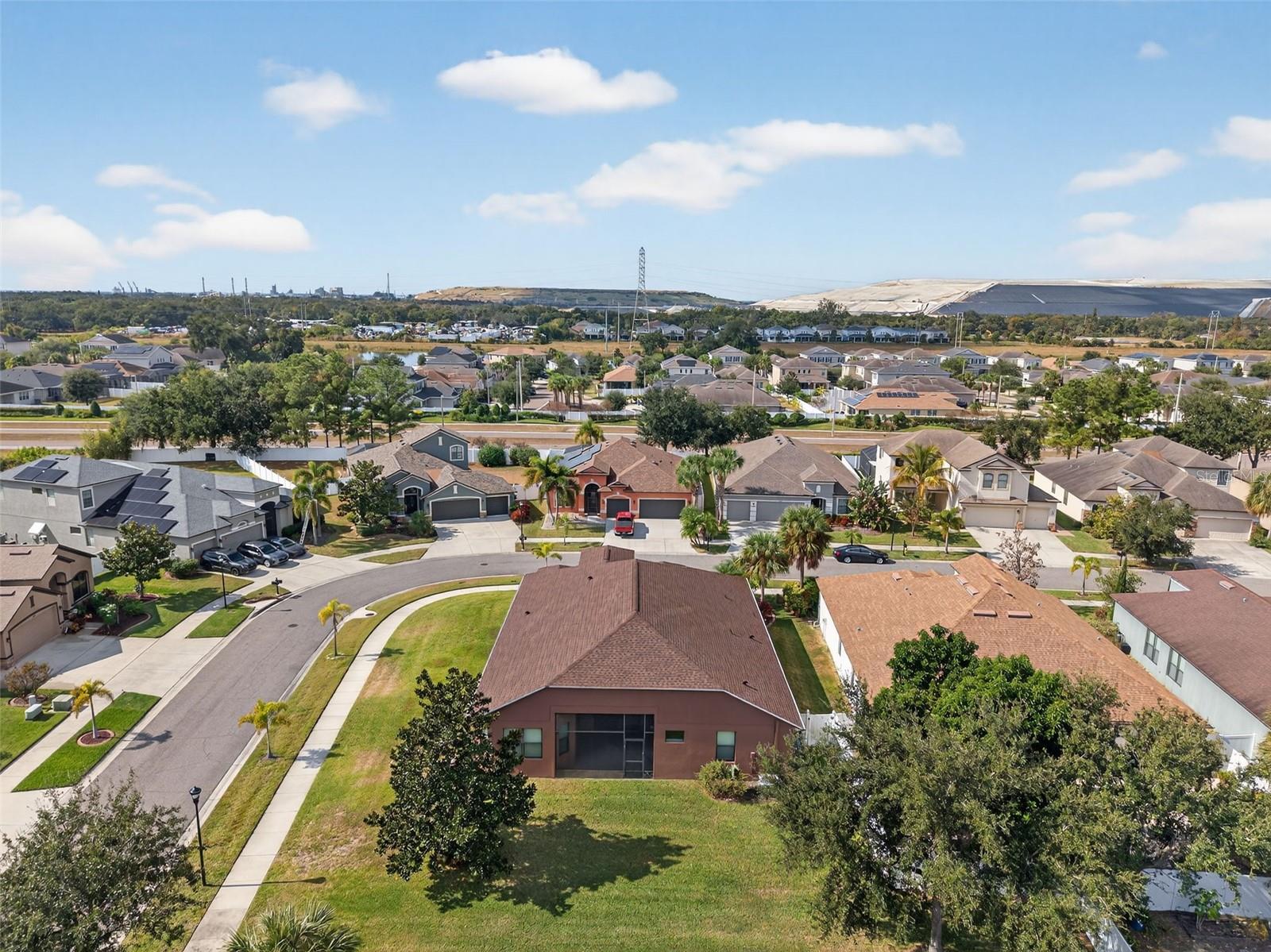 Image 77 of 99 For 8437 White Poplar Drive