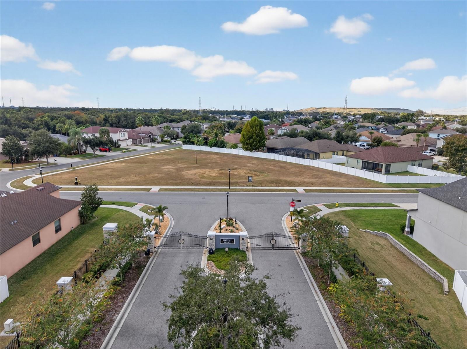 Image 90 of 99 For 8437 White Poplar Drive