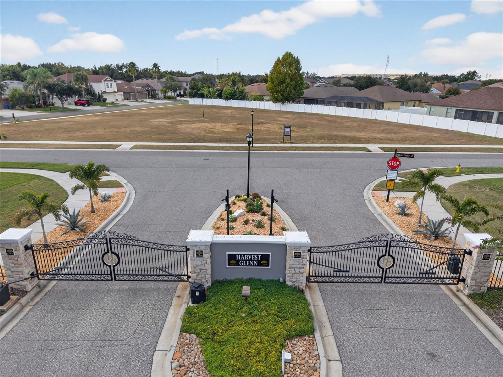 Image 91 of 99 For 8437 White Poplar Drive