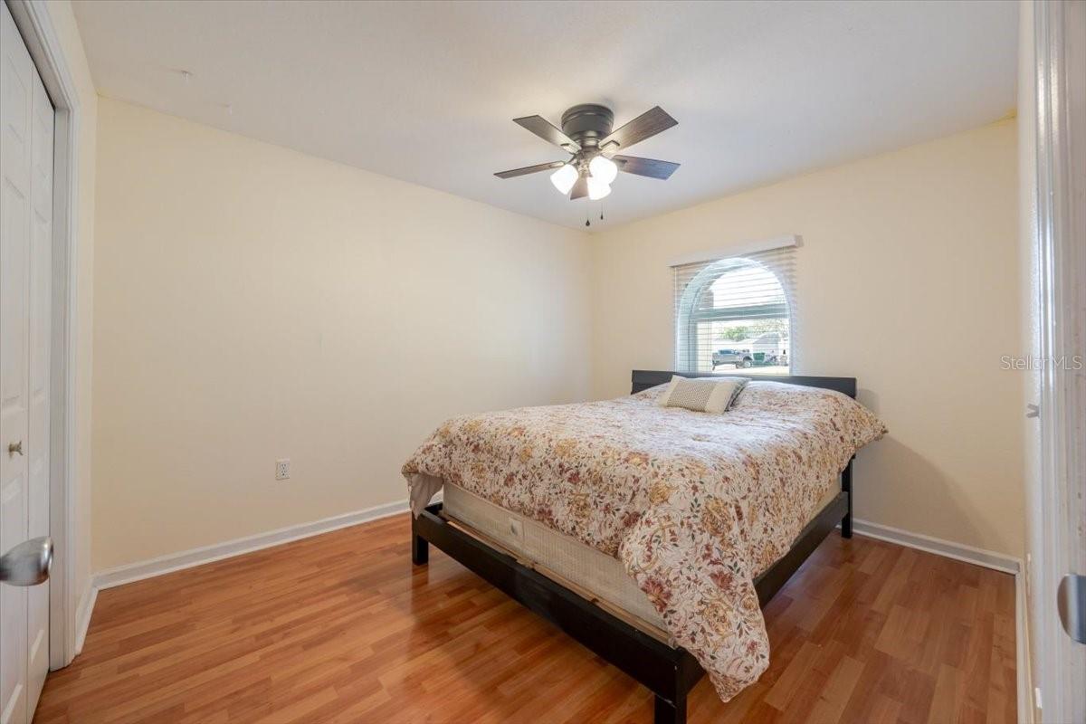 Image 15 of 28 For 366 Glenridge Loop