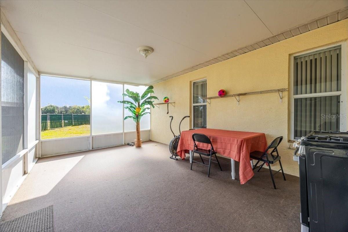 Image 21 of 28 For 366 Glenridge Loop