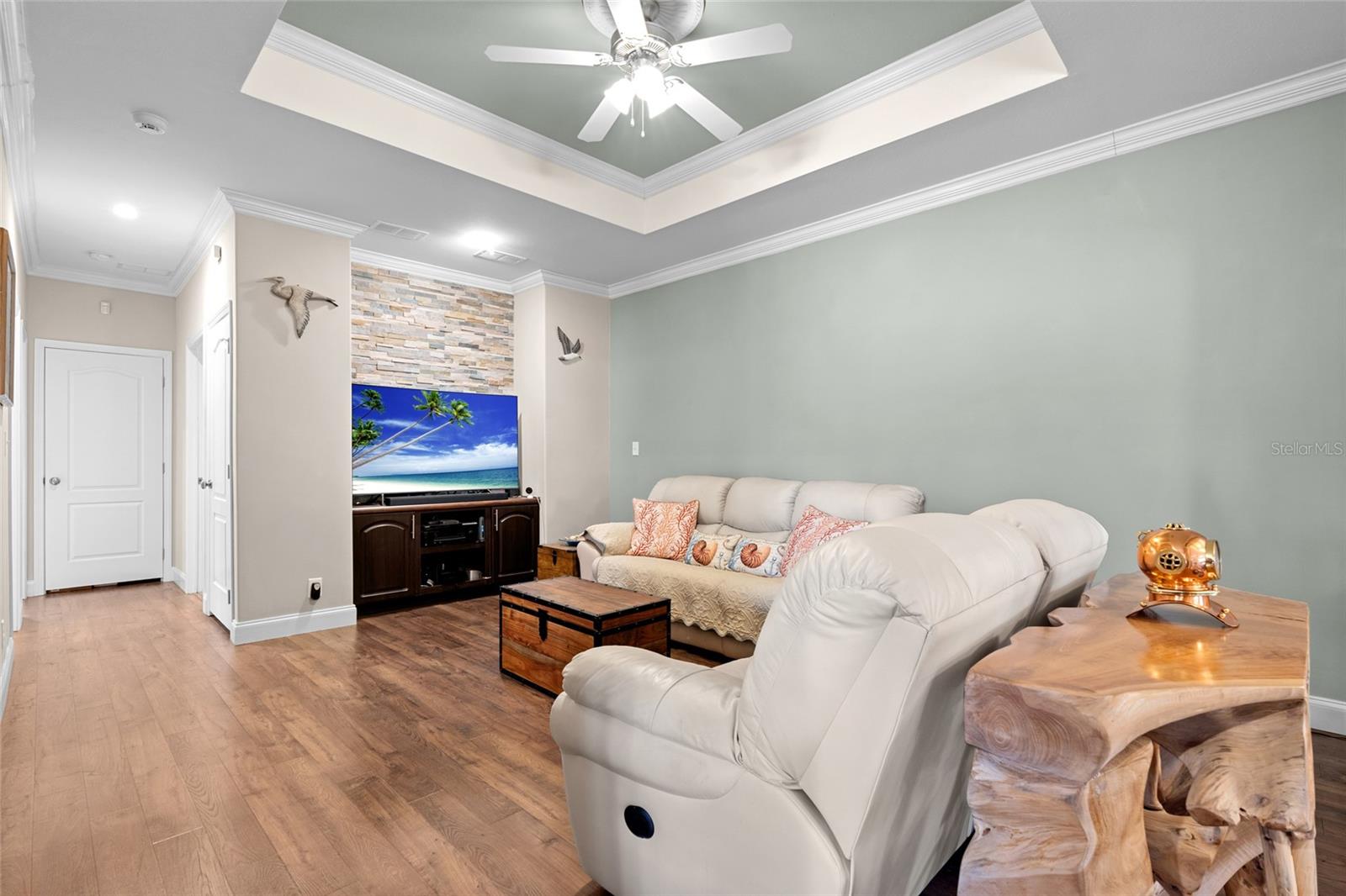 Image 12 of 34 For 2715 9th Avenue N