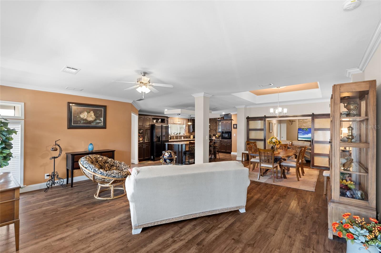 Image 3 of 34 For 2715 9th Avenue N