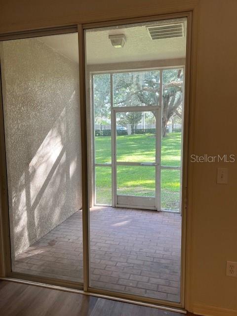 Image 8 of 16 For 1140 Hillhurst Drive