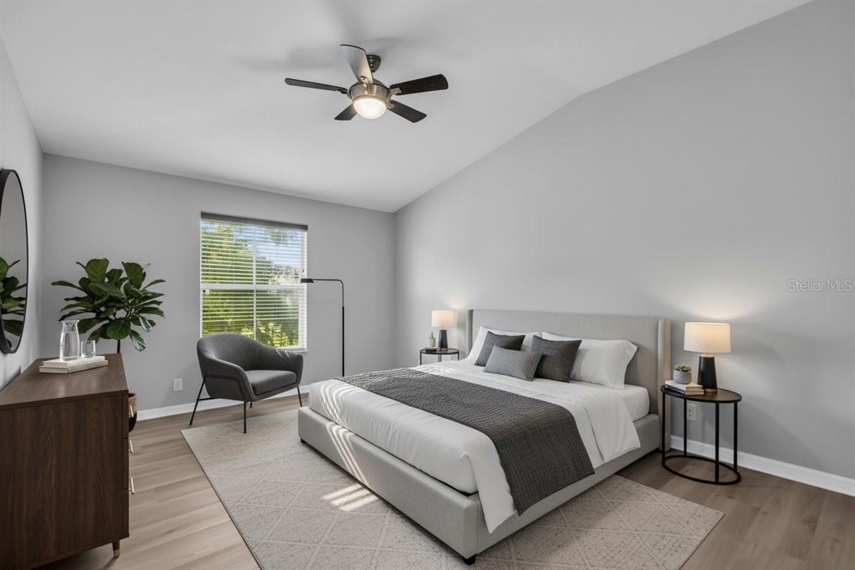 Image 10 of 45 For 3290 Covered Bridge Drive W