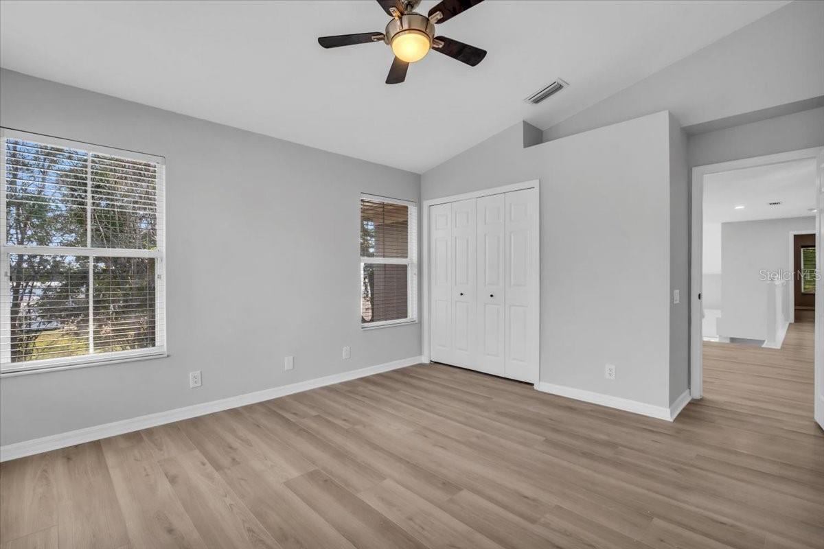 Image 22 of 45 For 3290 Covered Bridge Drive W