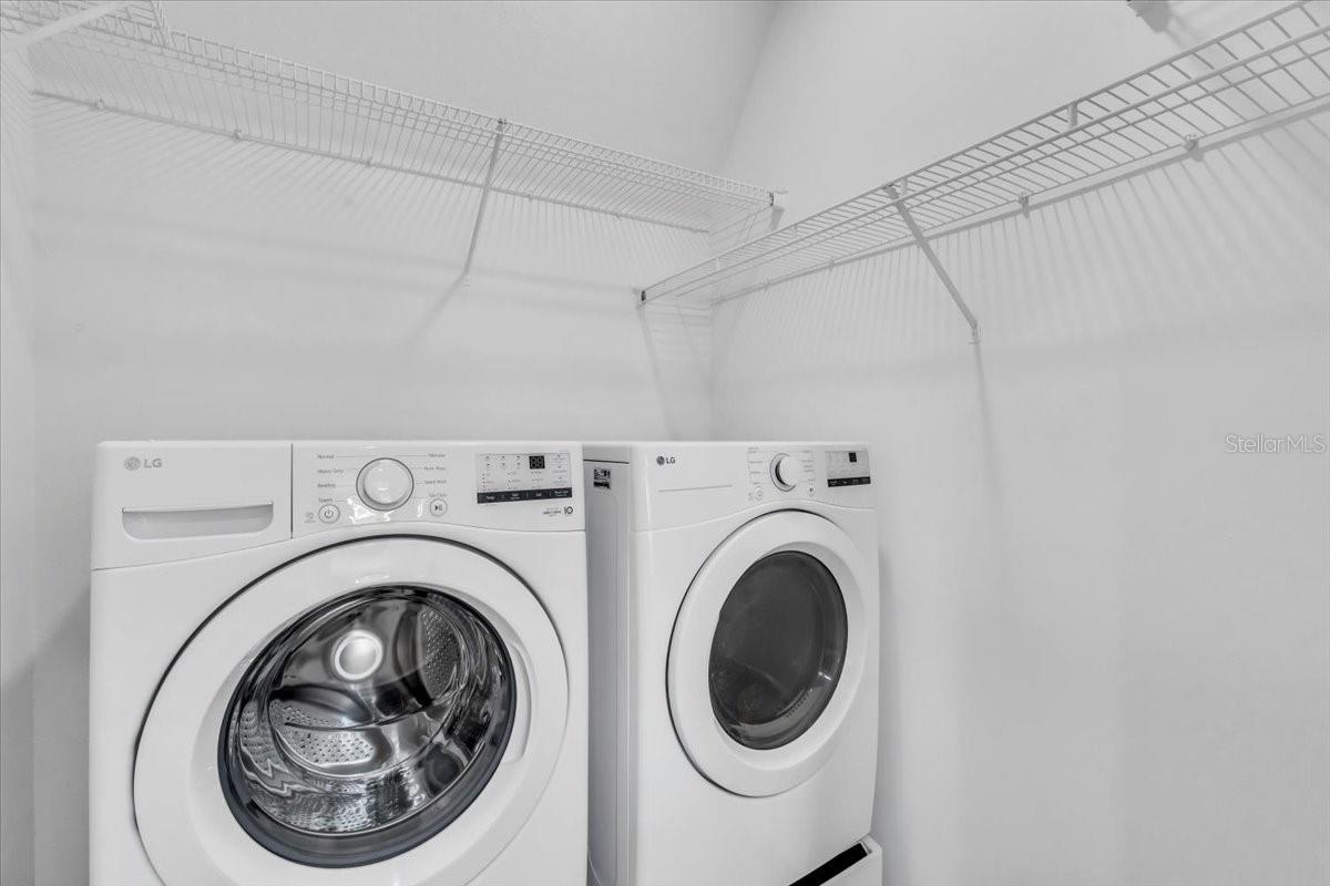 Image 30 of 45 For 3290 Covered Bridge Drive W