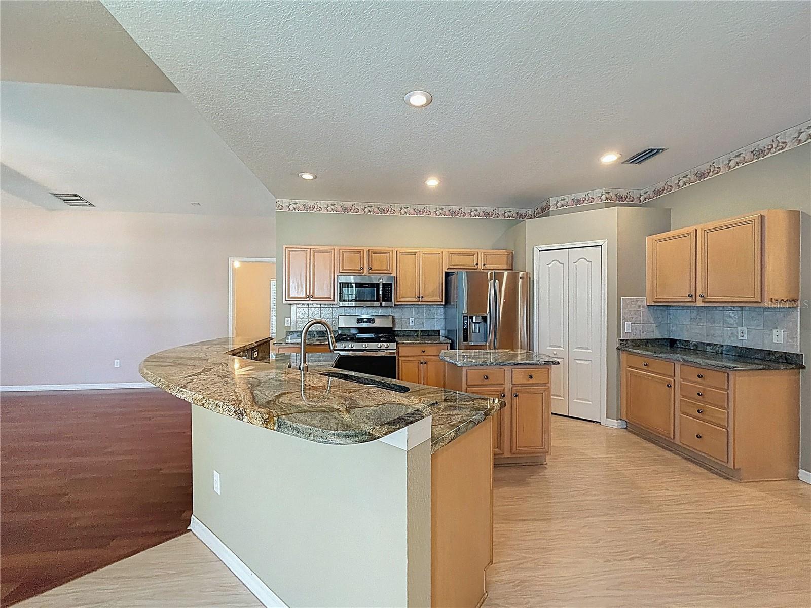 Image 17 of 40 For 14639 Coral Berry Drive