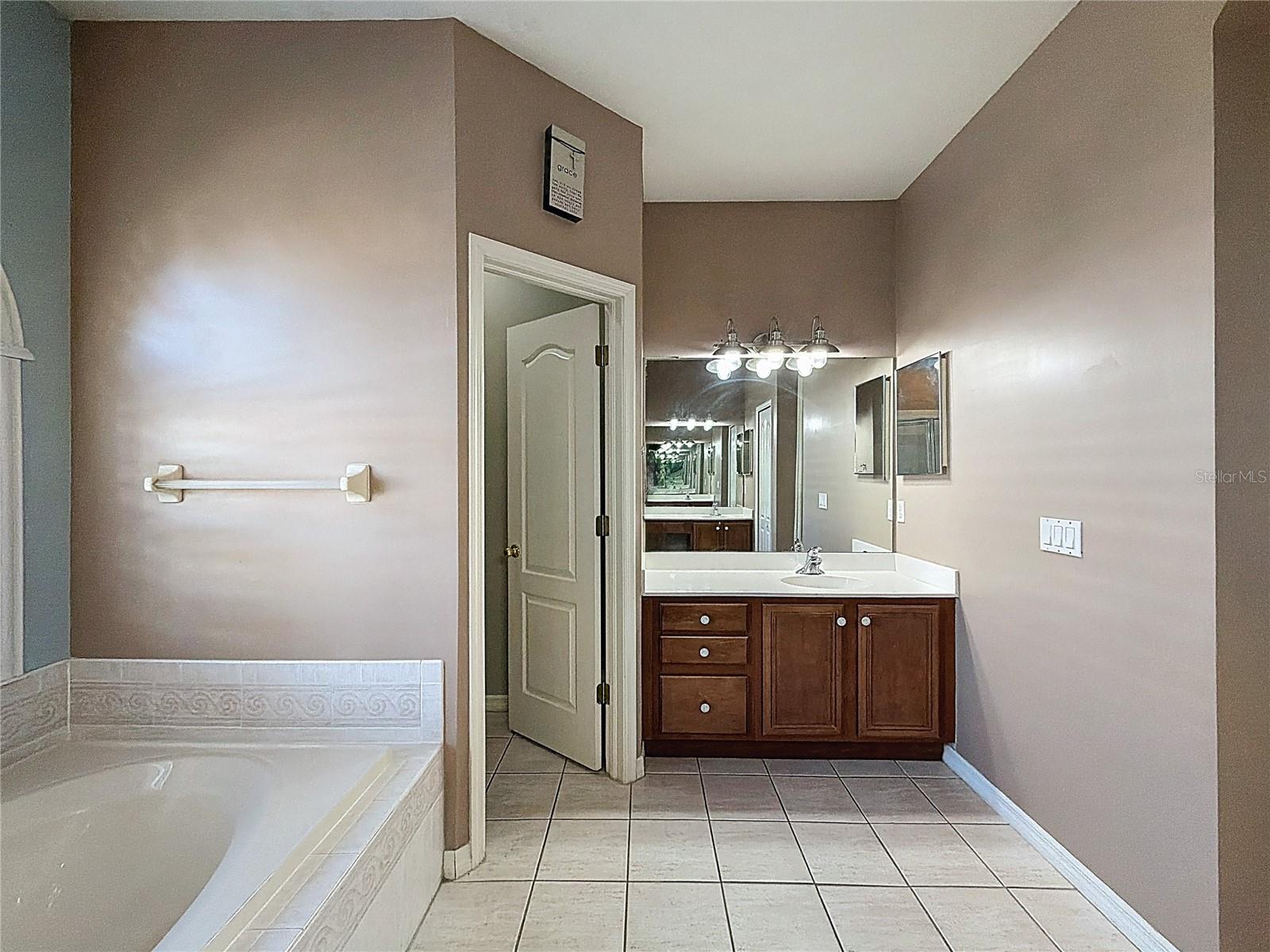 Image 24 of 40 For 14639 Coral Berry Drive