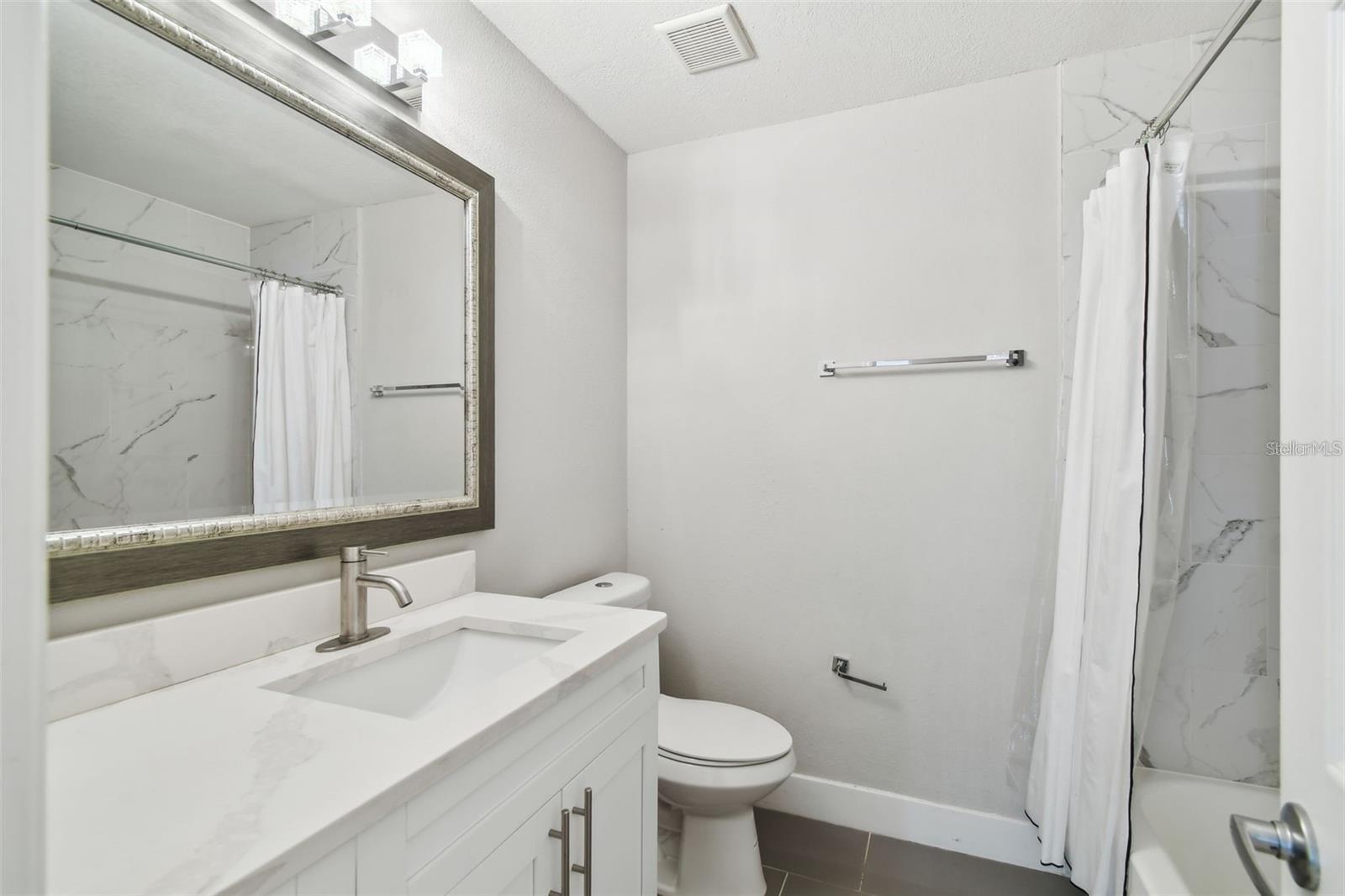 Image 14 of 29 For 4203 Cleveland Street