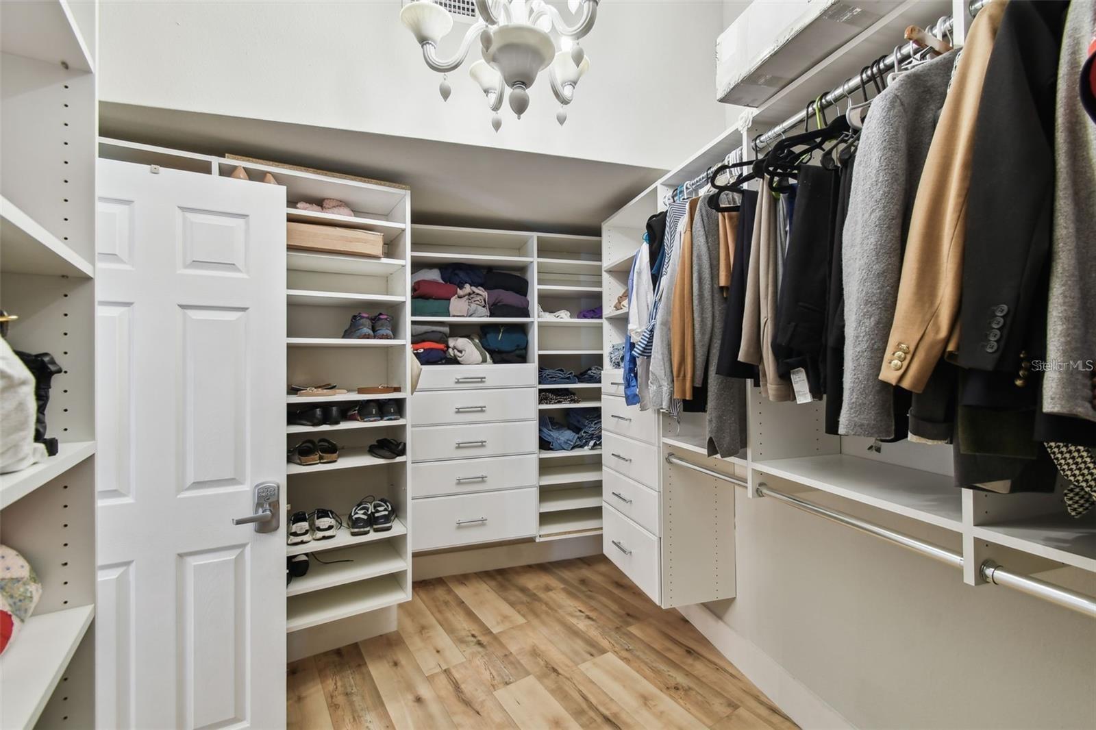 Image 19 of 29 For 4203 Cleveland Street