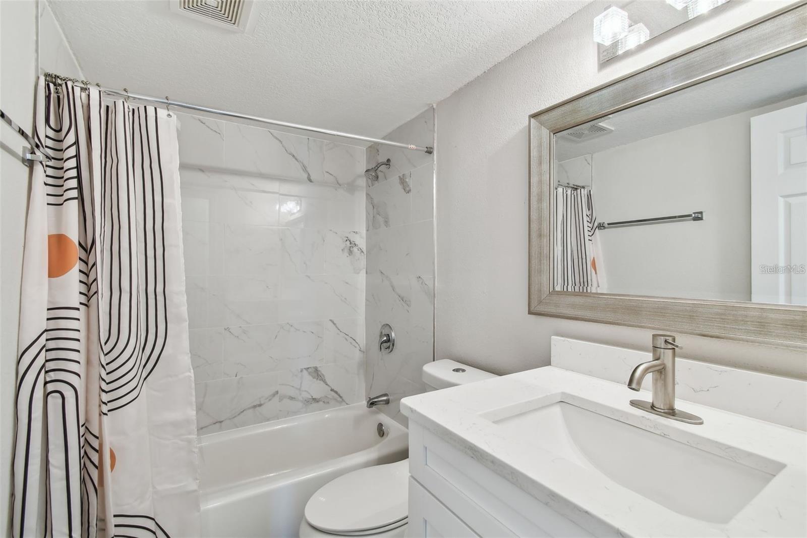 Image 21 of 29 For 4203 Cleveland Street