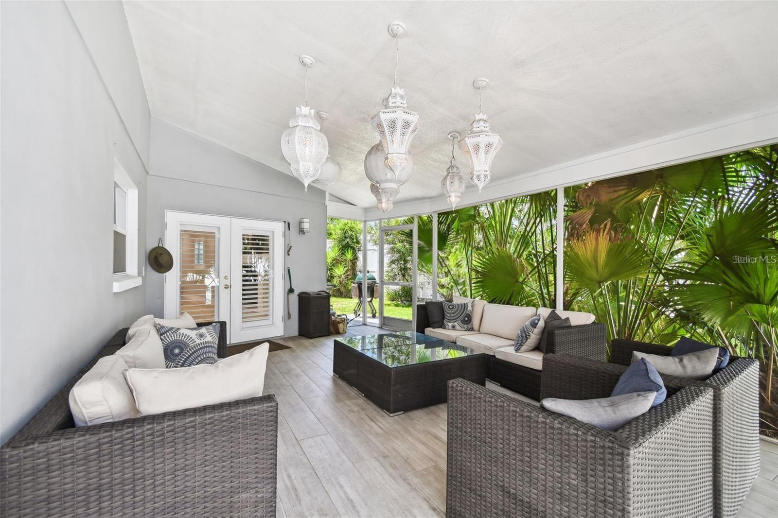 Image 26 of 29 For 4203 Cleveland Street