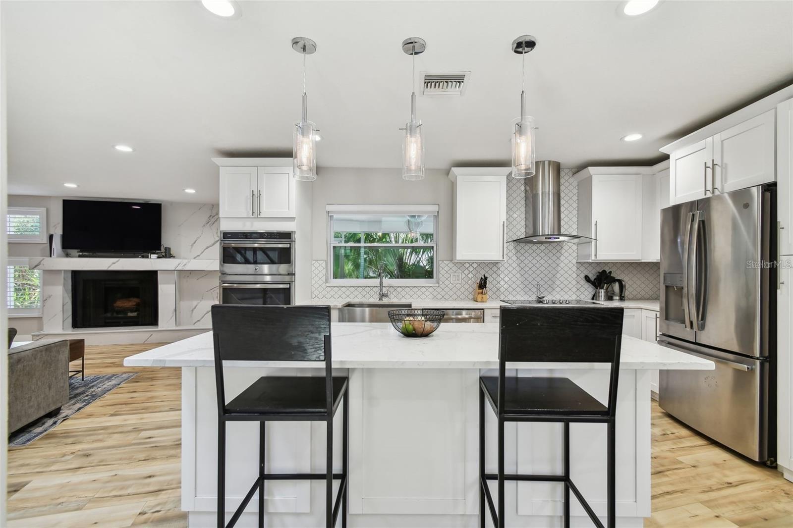 Image 6 of 29 For 4203 Cleveland Street