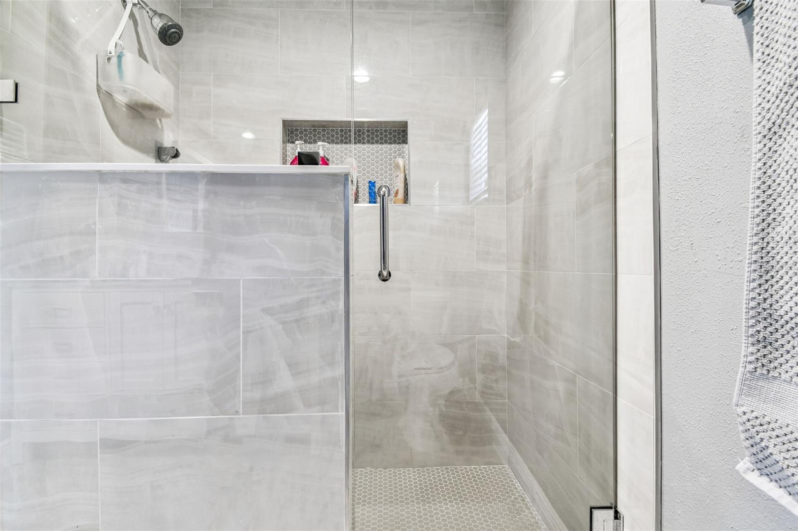 Image 14 of 23 For 3160 Downing Street