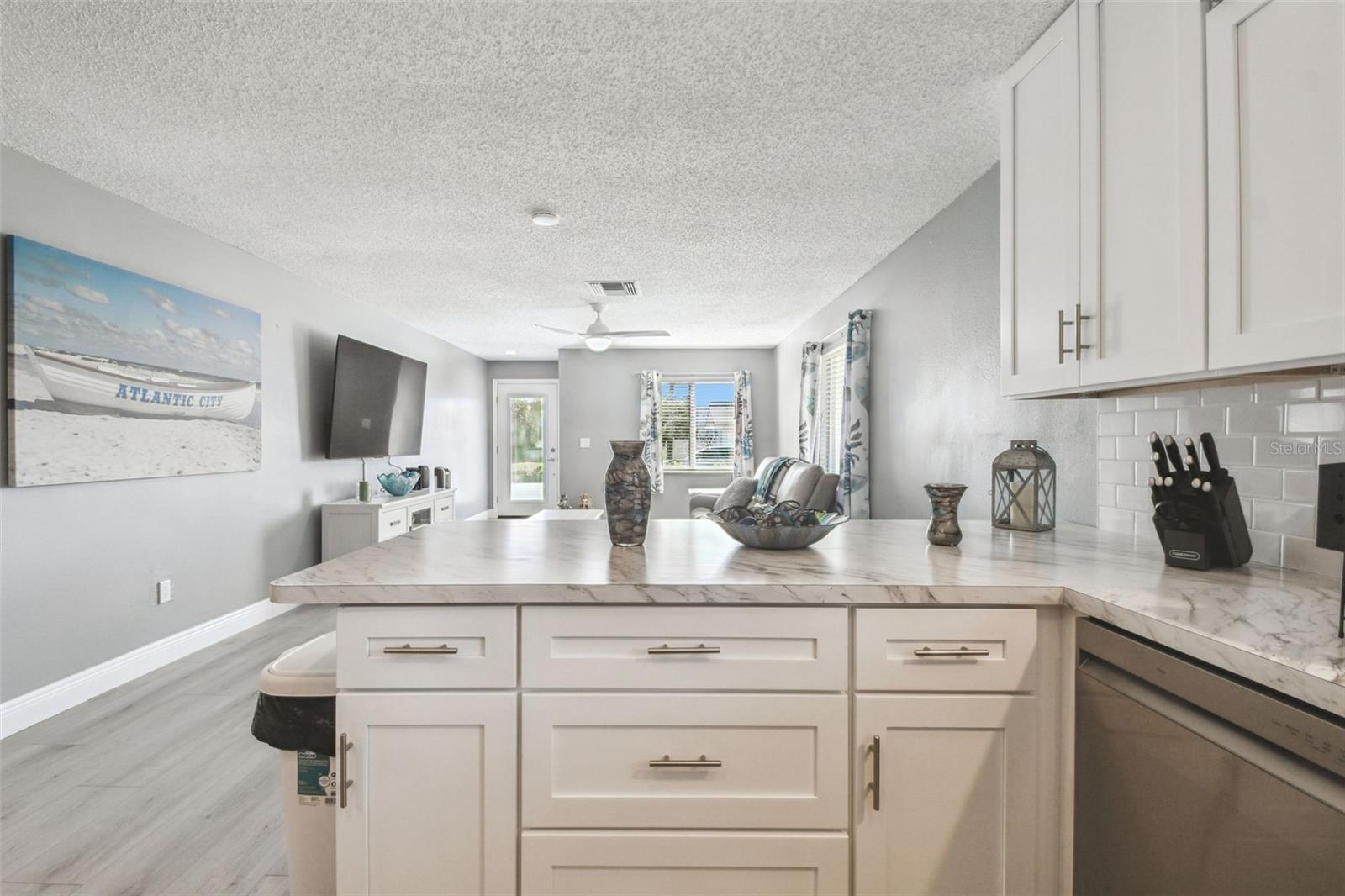 Image 17 of 23 For 3160 Downing Street