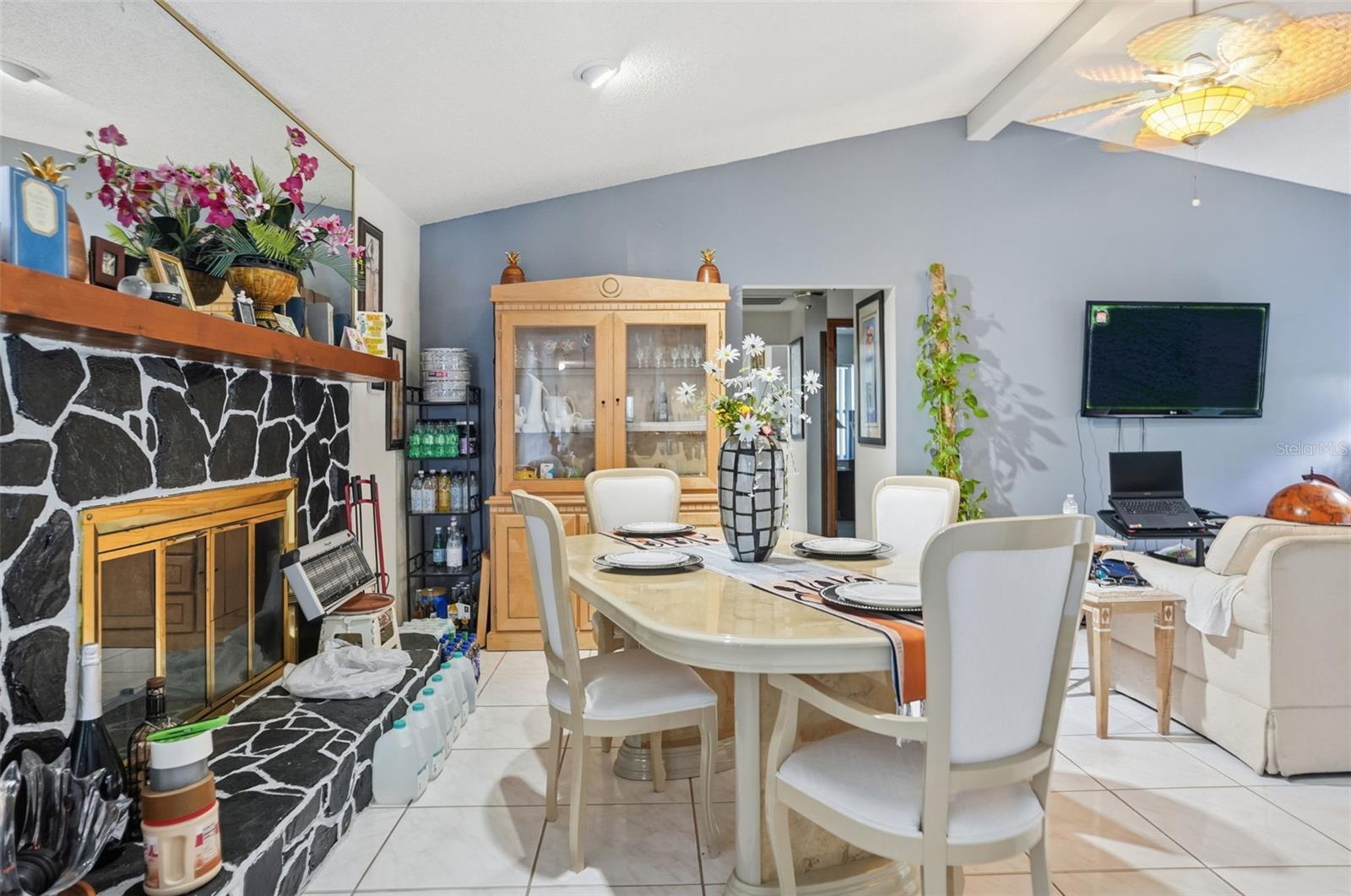 Image 16 of 48 For 12244 Shafton Road