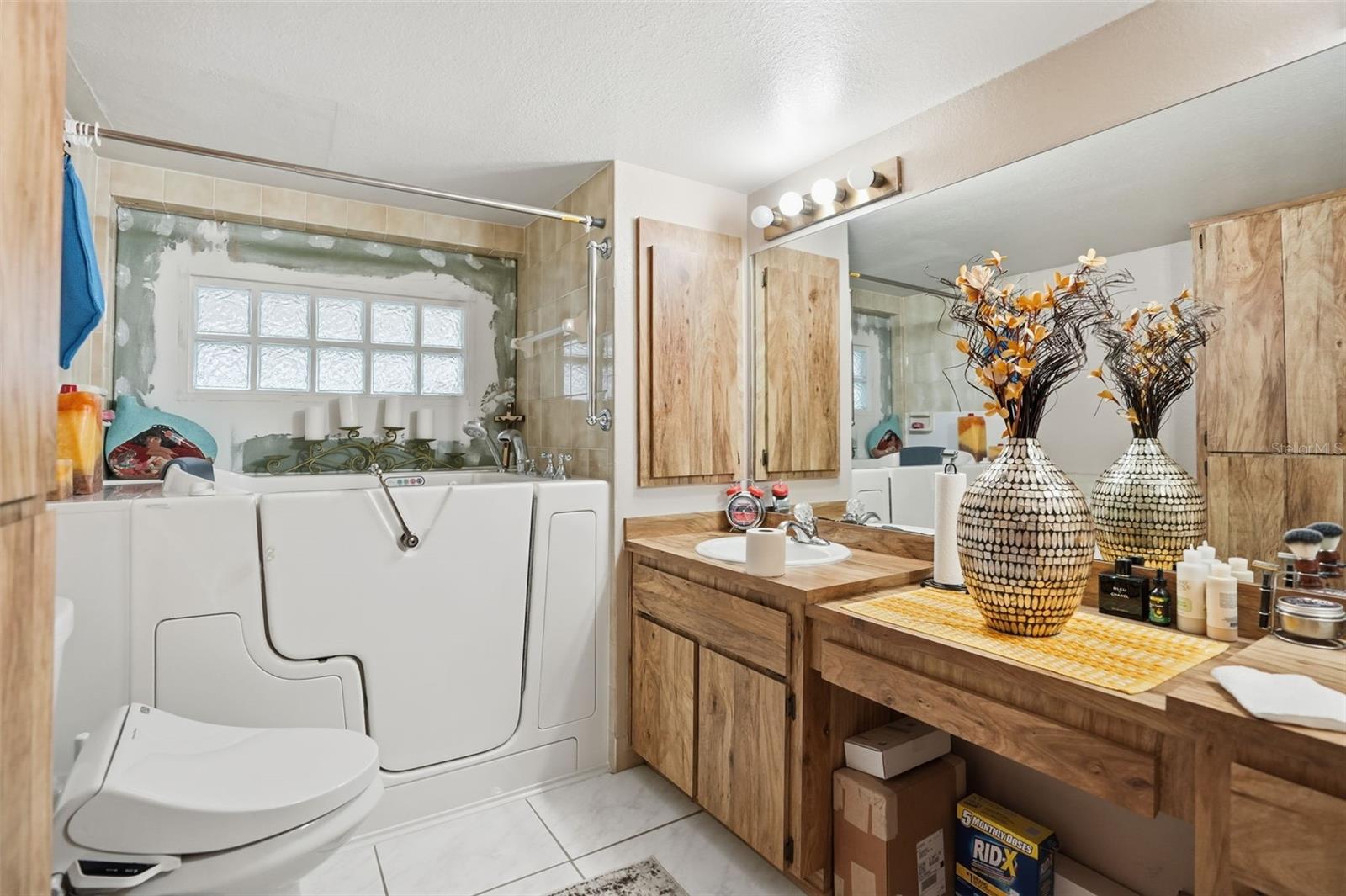 Image 29 of 48 For 12244 Shafton Road