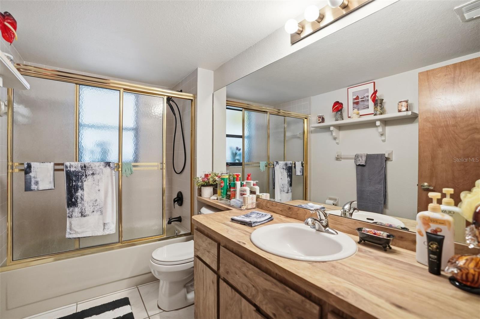 Image 32 of 48 For 12244 Shafton Road