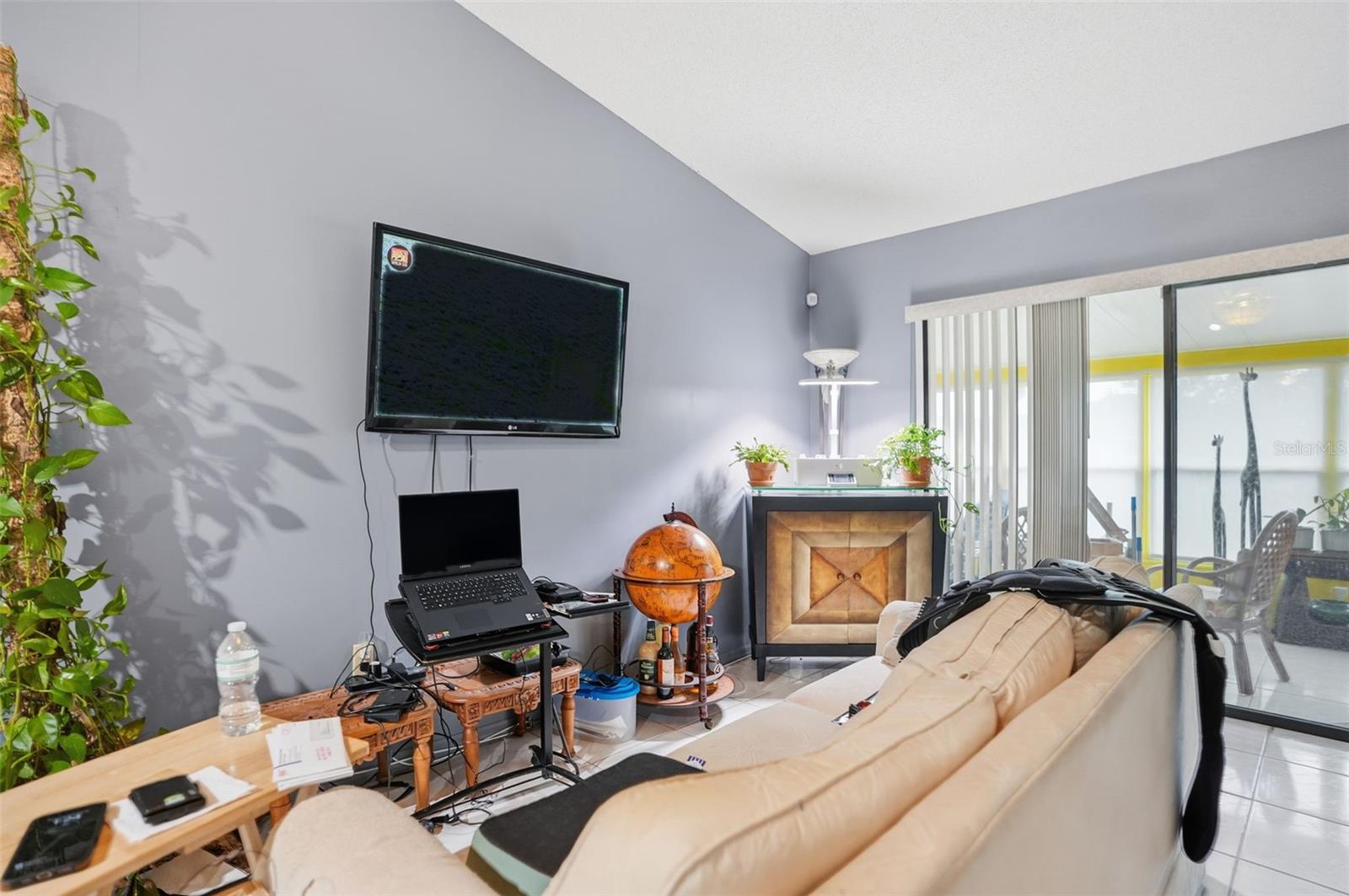 Image 6 of 48 For 12244 Shafton Road