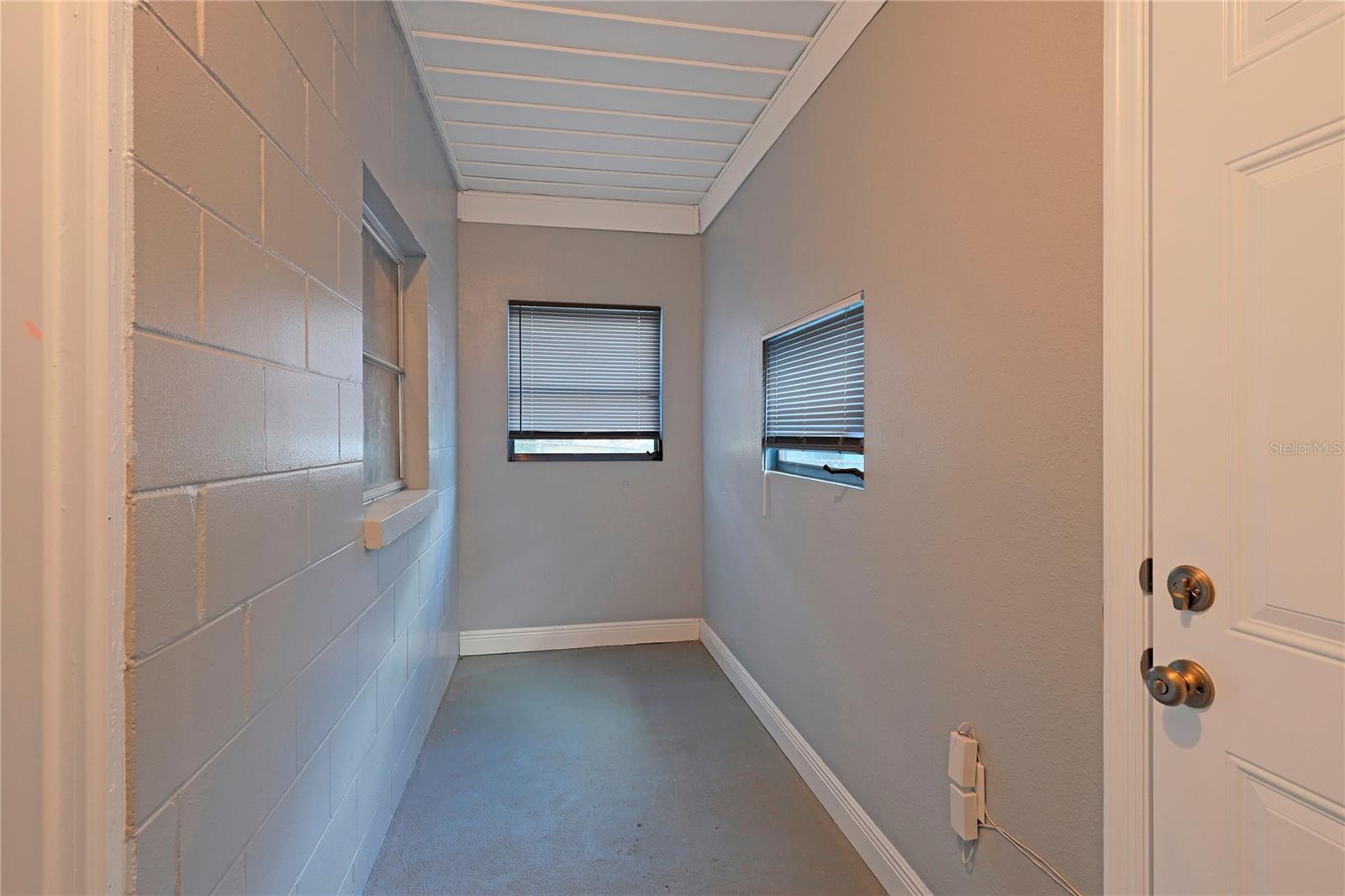 Image 13 of 37 For 2011 148th Avenue