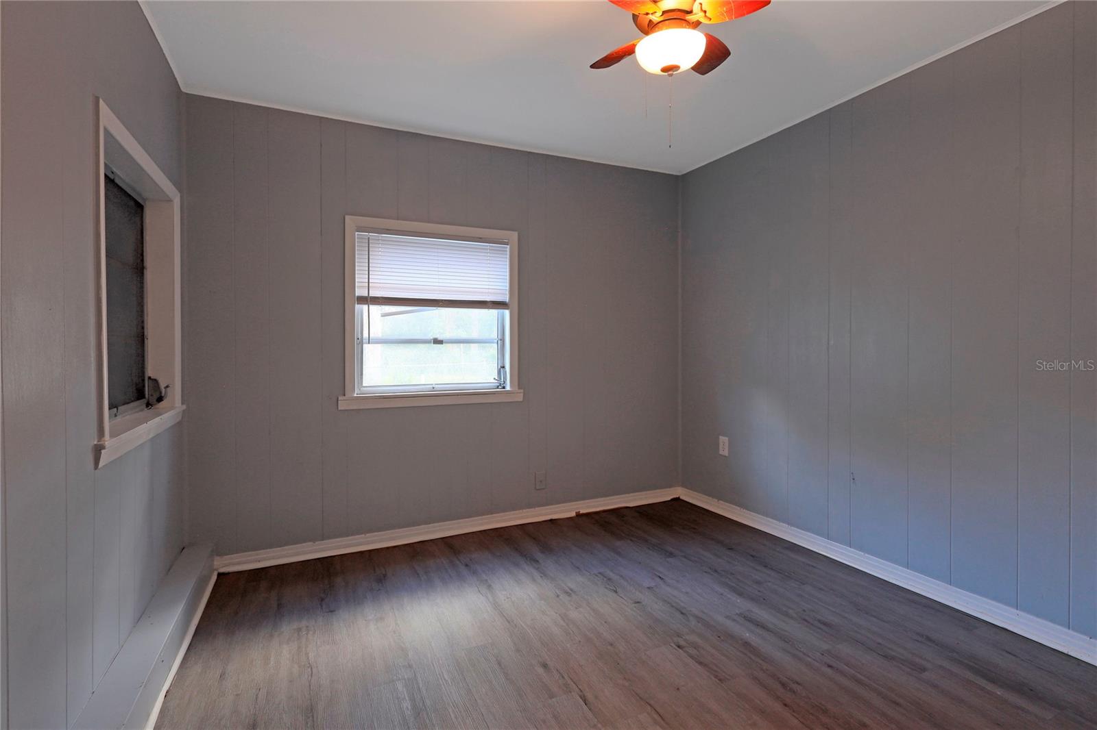 Image 20 of 37 For 2011 148th Avenue