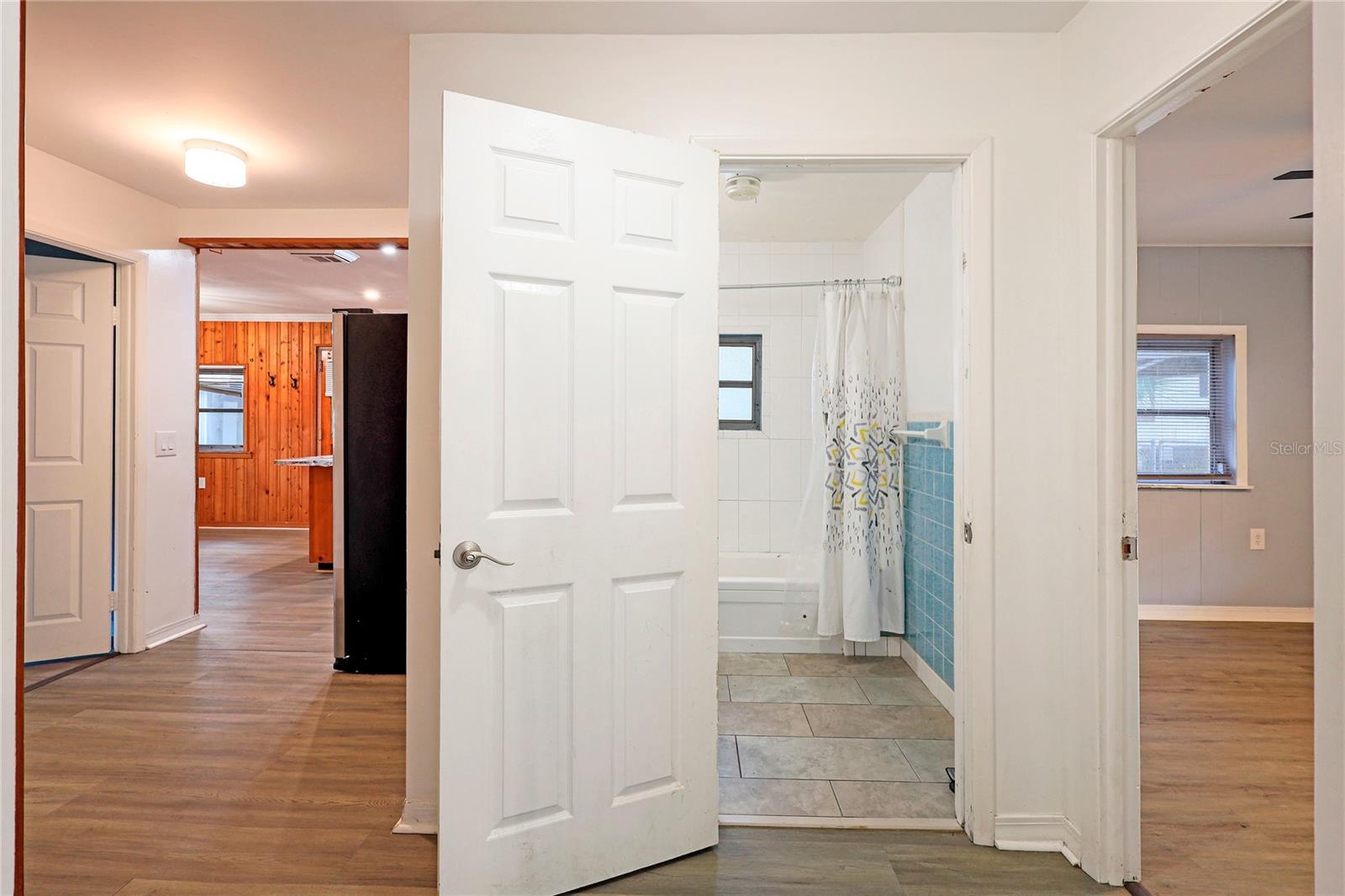 Image 5 of 37 For 2011 148th Avenue