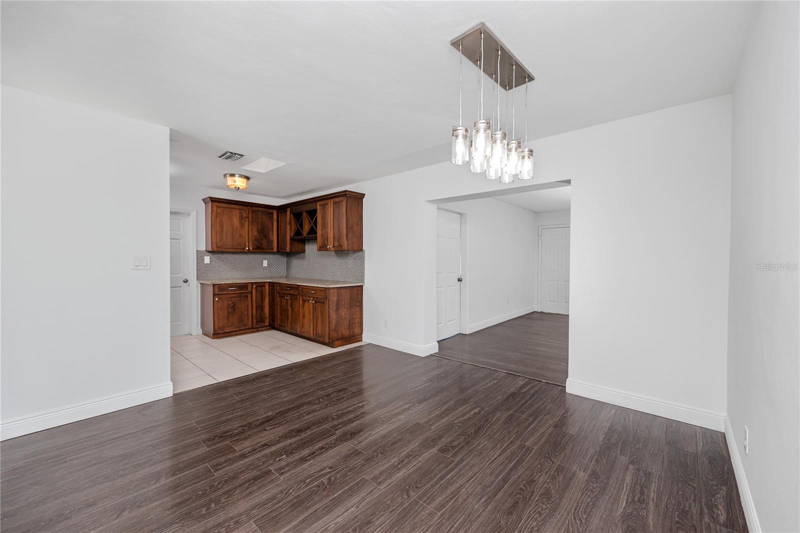 Image 13 of 44 For 5613 35th Avenue N