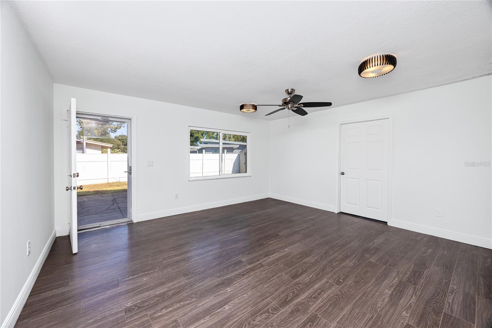 Image 14 of 44 For 5613 35th Avenue N