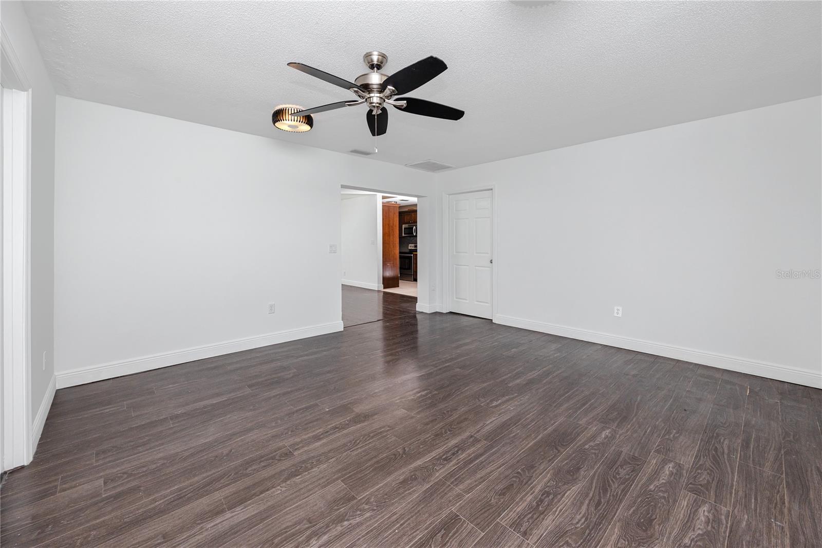 Image 20 of 44 For 5613 35th Avenue N