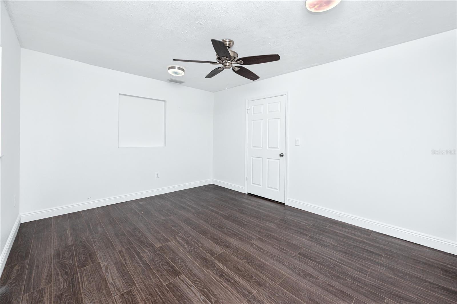 Image 23 of 44 For 5613 35th Avenue N