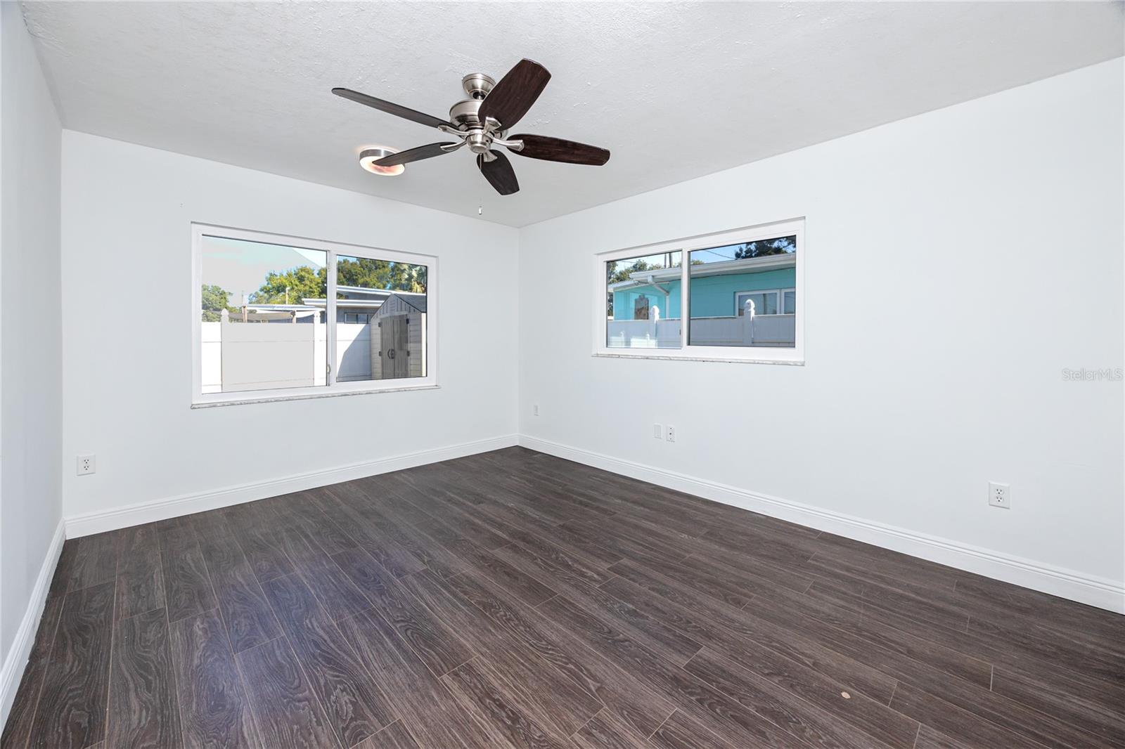 Image 24 of 44 For 5613 35th Avenue N