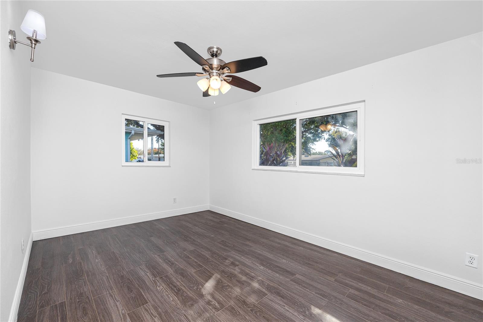 Image 28 of 44 For 5613 35th Avenue N