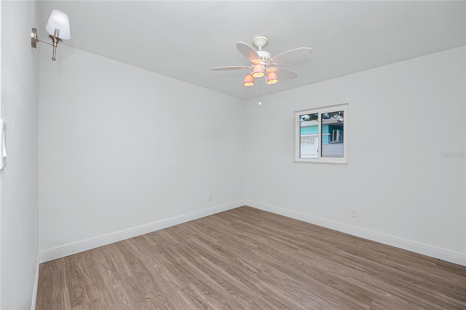 Image 30 of 44 For 5613 35th Avenue N